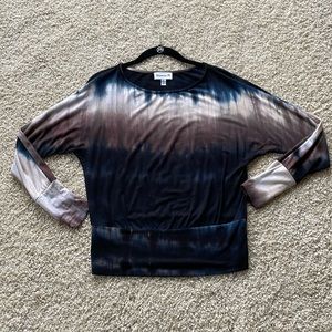 Beautiful dolman sleeved umbrella tie died top, XS